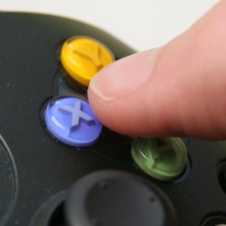 A fairly standard button layout
